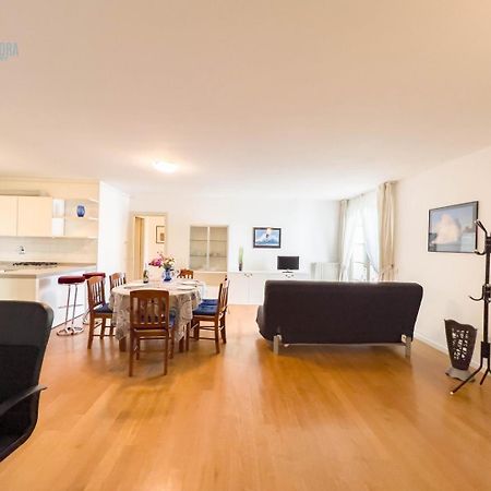 شقة Cattedrale 5 Tirabora Short Rent ترييستي المظهر الخارجي الصورة