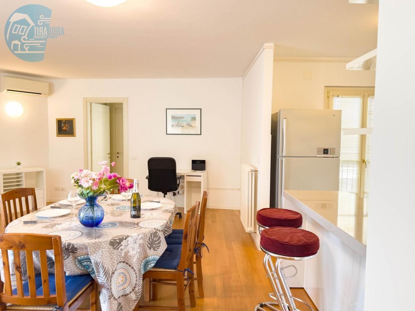شقة Cattedrale 5 Tirabora Short Rent ترييستي المظهر الخارجي الصورة